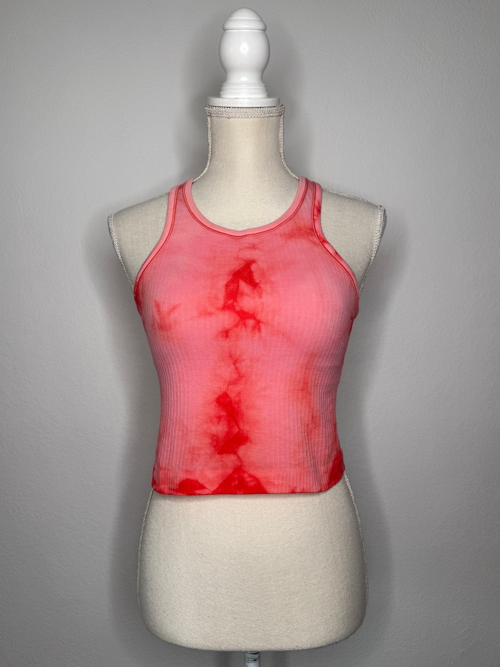 Lululemon Tank Ebb to Street Crop Marble Dye Raspberry Cream Size 4 - Picture 1 of 10